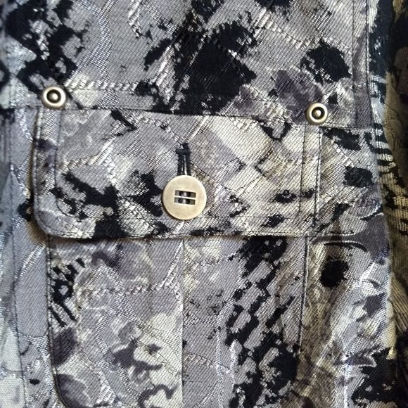 Chico's Silver and Black Floral Open Front Blazer Size Medium - Picture 3 of 8